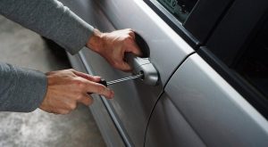 What Are the Benefits of Hiring a Mobile Locksmith?